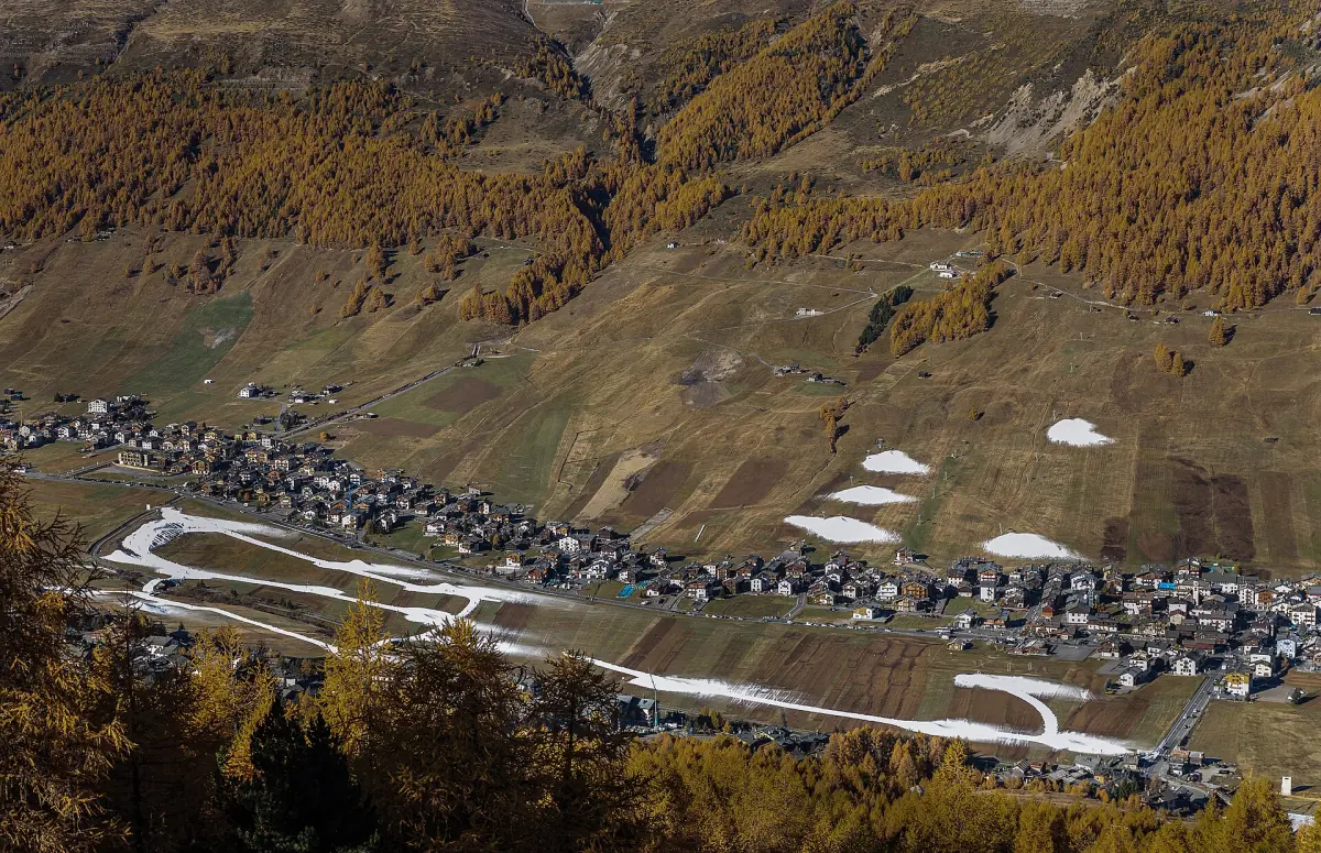 Livigno und das Tal in Herbstfarben