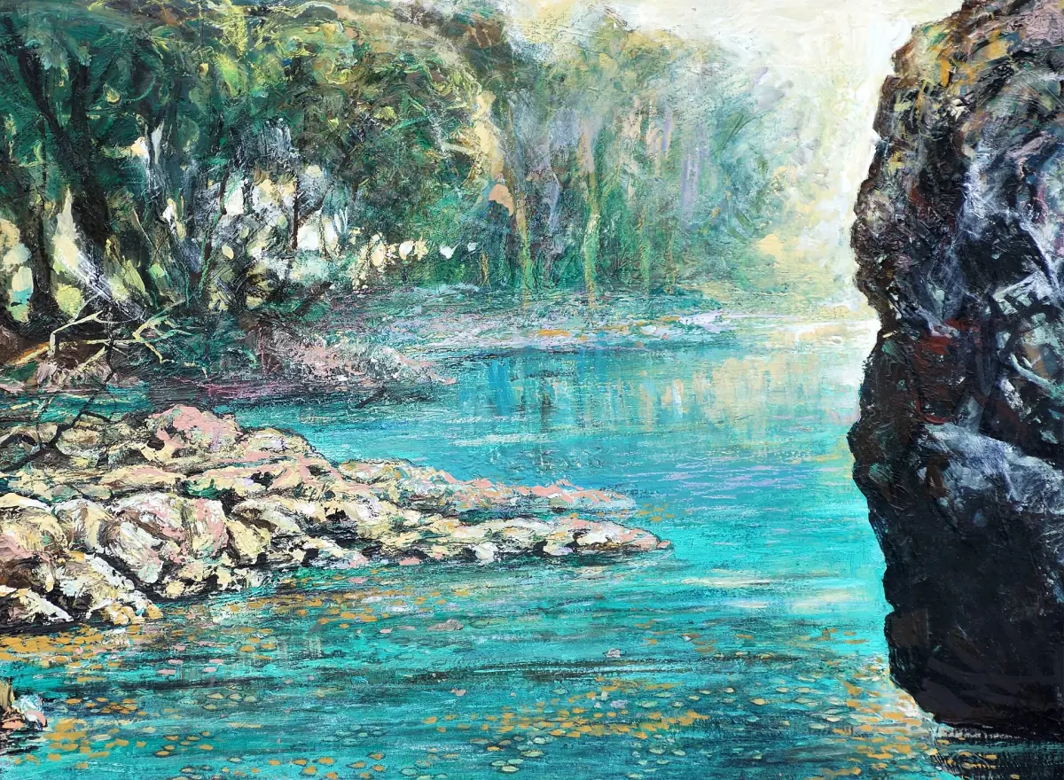 Klares Wasser zwischen Granitblöcken im Val di Mello